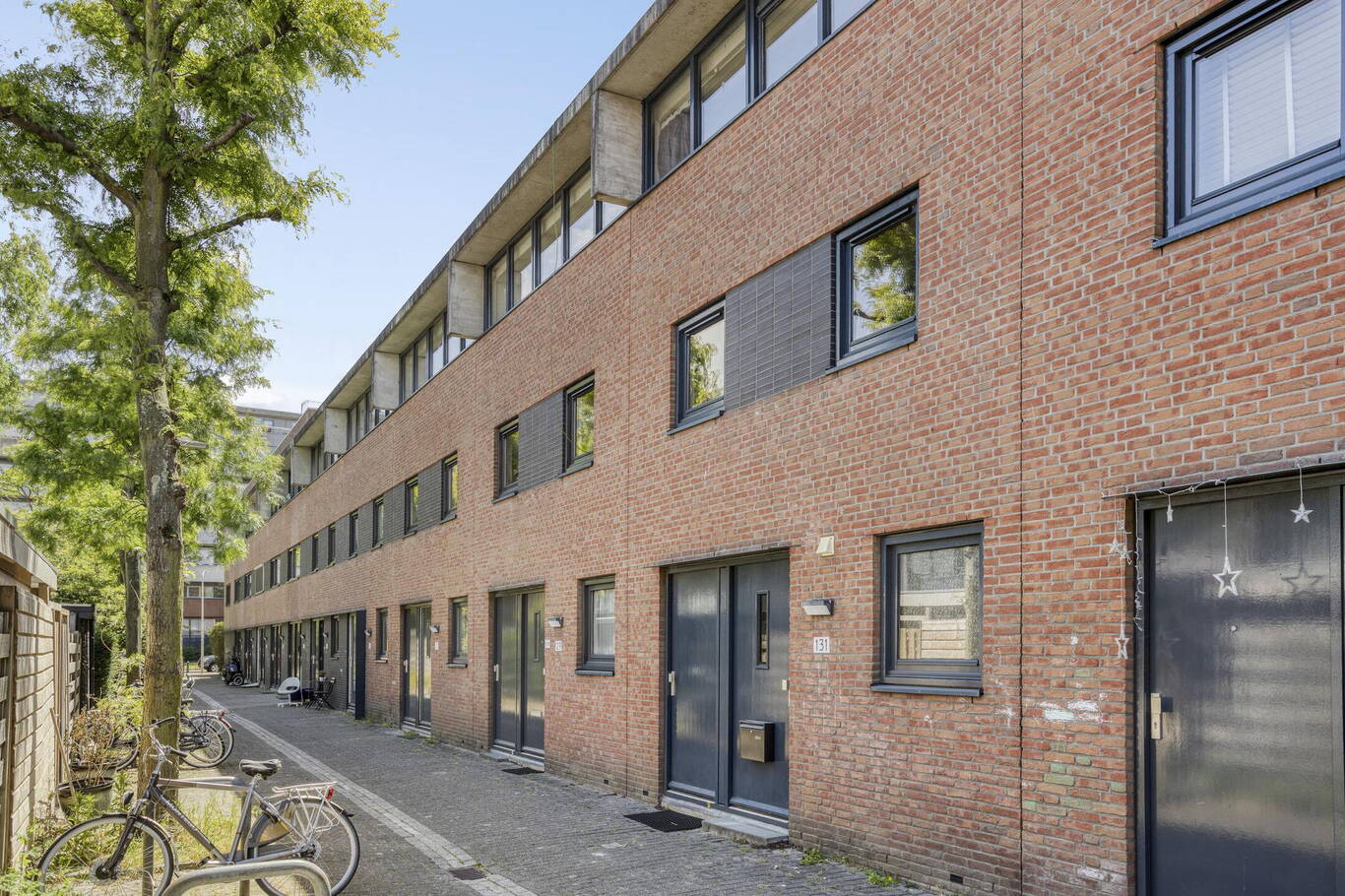 Lau Mazirellaan 131 'S-GRAVENHAGE