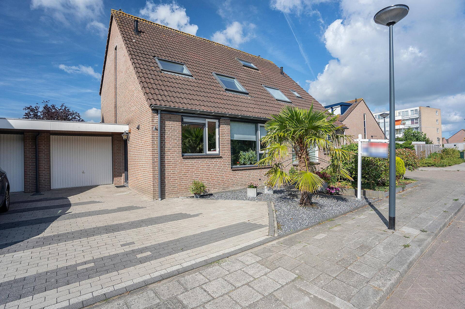 Hermanus M H Coenradistraat 18 SCHIEDAM